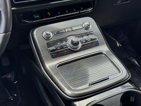 Used 2021 Lincoln Nautilus AWD w/ Equipment Group 101A image 48