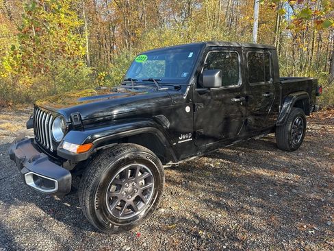 Used 2023 Jeep Gladiator Overland image 5