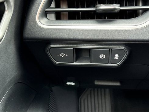 New 2025 Kia K4 LX image 30