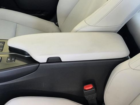 Used 2025 Lexus UX 300h AWD w/ Cold Area Package image 8