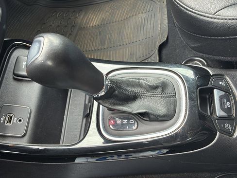 Used 2021 Jeep Compass Latitude image 30