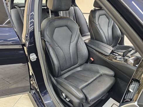 Used 2019 BMW 530i w/ M Sport Package RWD image 21