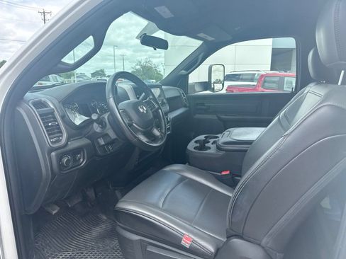 Used 2021 RAM 4500 Tradesman RWD image 9