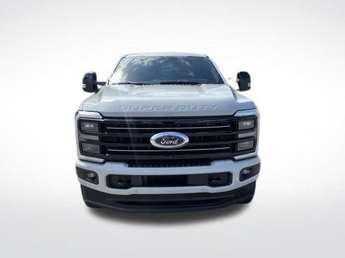 Used 2026 Ford F250 Platinum AWD/4WD image 2