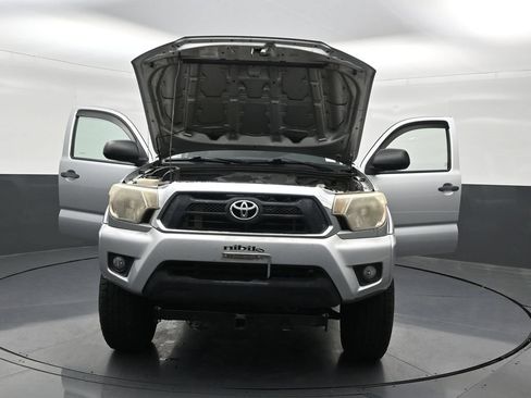 Used 2013 Toyota Tacoma PreRunner w/ SR5 Pkg RWD image 35