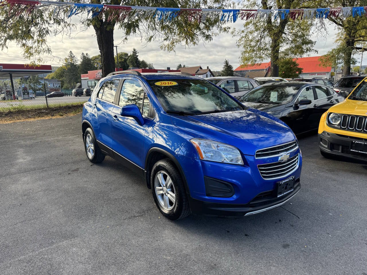 Used 2016 Chevrolet Trax LT w/ LT Convenience Package AWD/4WD image 2