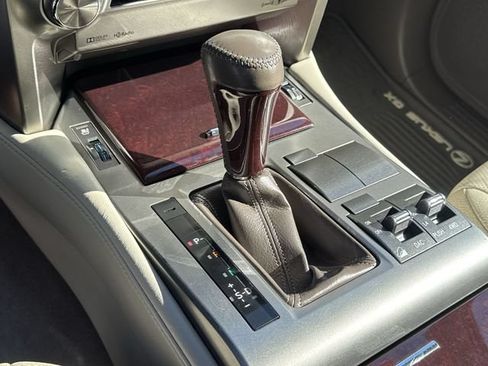 Used 2014 Lexus GX 460 w/ Premium Package AWD/4WD image 15