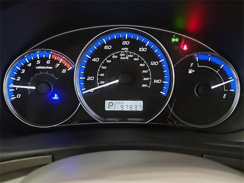 Used 2010 Subaru Forester 2.5X Limited image 14