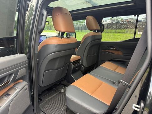 Certified 2025 Lexus GX 550 w/ Accessory Package (2T) AWD/4WD image 27