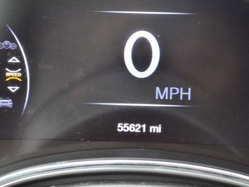 Used 2021 Jeep Grand Cherokee Limited w/ Luxury Group II image 23