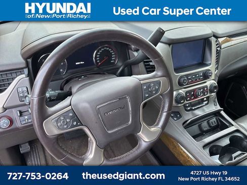 Used 2016 GMC Yukon XL Denali w/ Open Road Package image 12