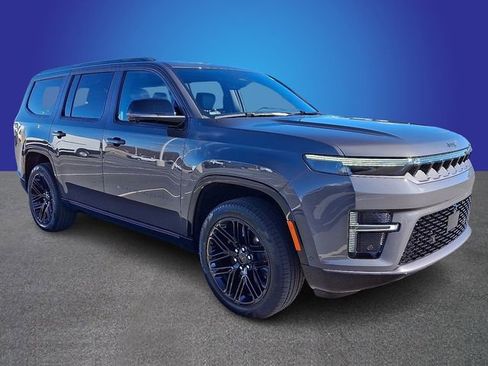 New 2026 Jeep Grand Wagoneer Limited AWD/4WD image 2