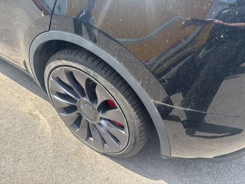 Used 2021 Tesla Model Y Performance AWD/4WD image 5