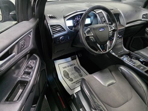 Used 2019 Ford Edge ST w/ Convenience Package AWD/4WD image 6