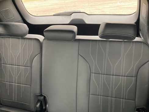 Used 2025 Buick Enclave Avenir w/ Super Cruise Package image 5