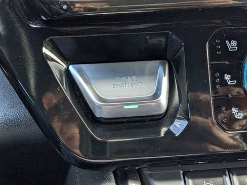 Used 2024 GMC Sierra 1500 AT4 image 30