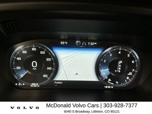 Used 2018 Volvo XC60 T6 Momentum w/ Advanced Package AWD/4WD image 15