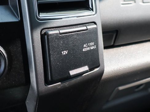 Used 2022 Ford F250 XLT w/ Black Appearance Package image 38