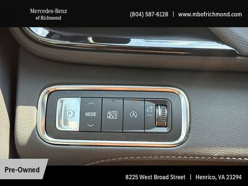 Used 2025 Buick Enclave Sport Touring w/ Power Package FWD image 22