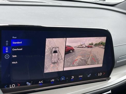 New 2026 Chevrolet Traverse LT w/ Driver Confidence Package FWD image 29