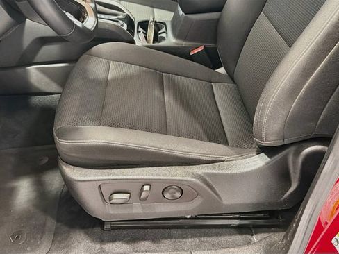 Certified 2023 Chevrolet Colorado LT w/ LT Convenience Package II AWD/4WD image 17