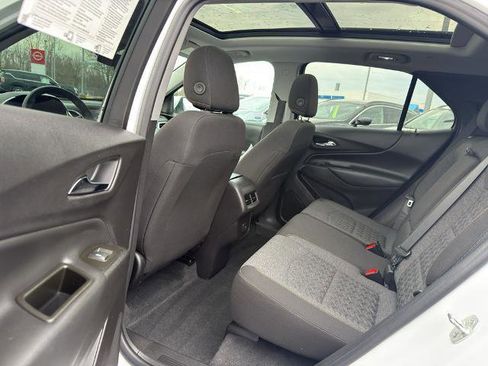 Used 2024 Chevrolet Equinox LT AWD/4WD image 30