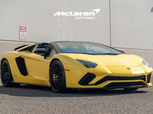 Used 2019 Lamborghini Aventador S AWD/4WD image 9