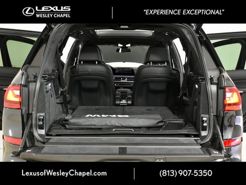 Used 2022 BMW X7 M50i w/ Luxury Seating Package image 16