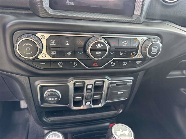 Used 2021 Jeep Wrangler Unlimited Sahara AWD/4WD image 12