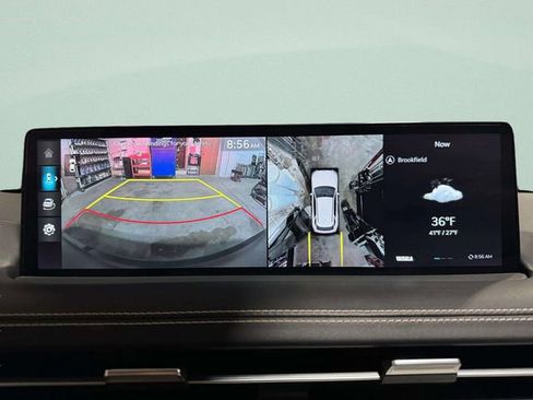 Used 2025 Genesis GV70 3.5T Sport w/ Sport Prestige Package image 15