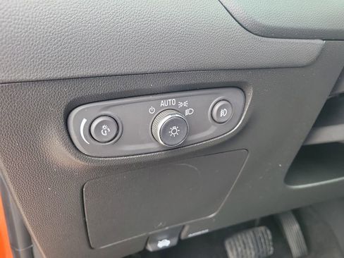 Used 2023 Buick Encore GX Essence w/ Experience Buick Package image 21