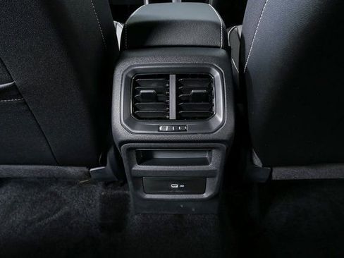 Certified 2023 Volkswagen Taos SE w/ Black Wheel Package image 12