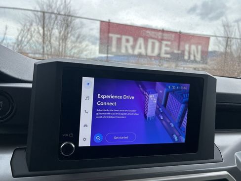 Used 2024 Toyota Tacoma SR5 w/ SR5 Upgrade Package image 27