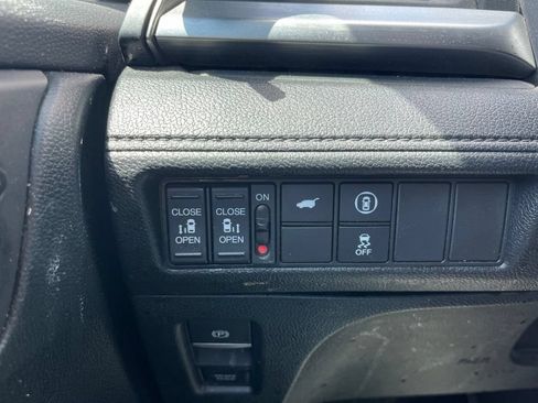 Used 2024 Honda Odyssey EX-L image 11