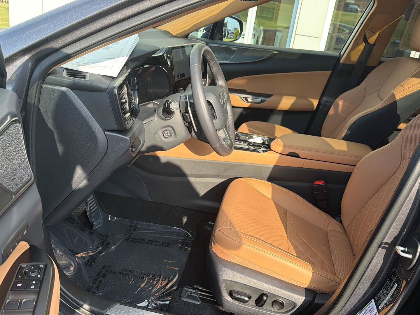 Certified 2025 Lexus NX 350 AWD w/ Accessory Package (2T) image 10