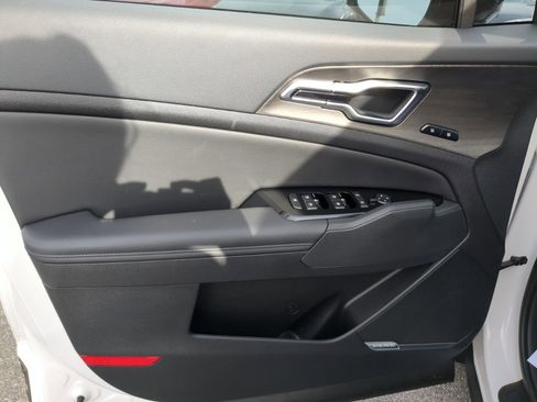 New 2025 Kia Sportage X-Pro Prestige image 22