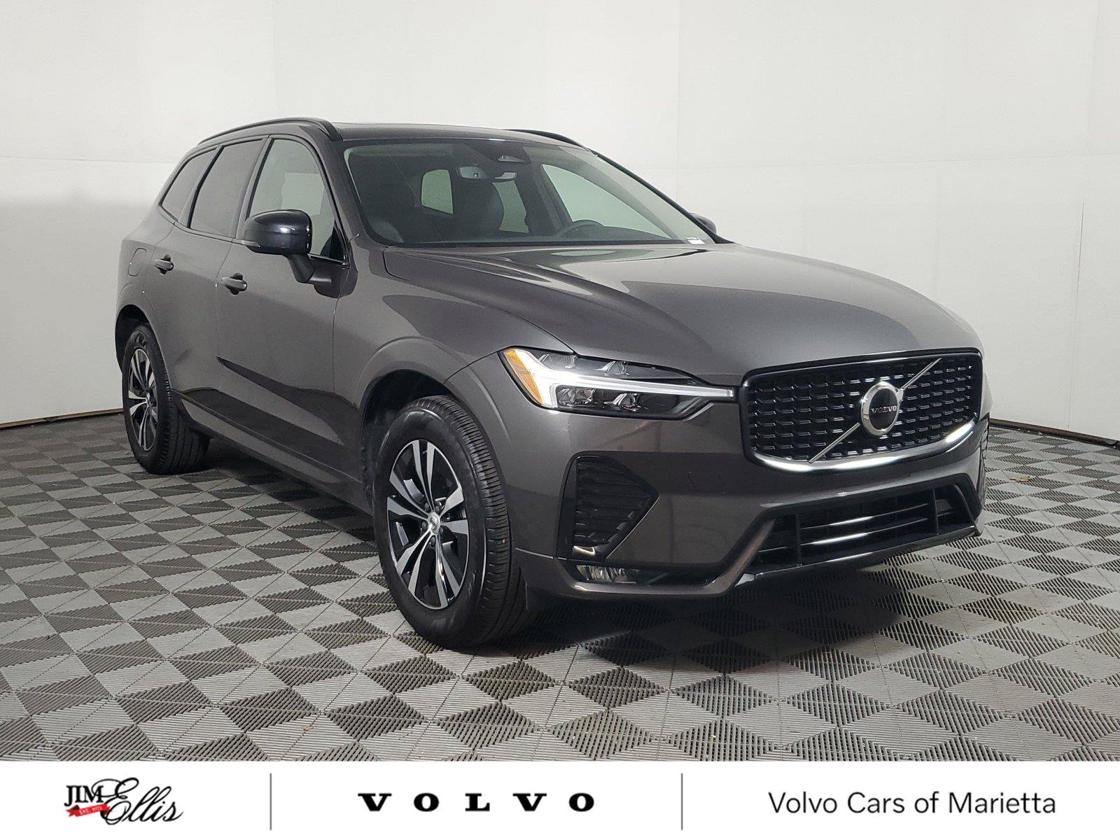 Used 2024 Volvo XC60 B5 Core w/ Protection Package Premier AWD/4WD image 1