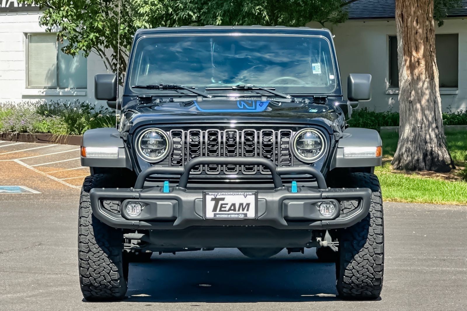 Used 2023 Jeep Wrangler Unlimited Rubicon 4xe AWD/4WD image 10