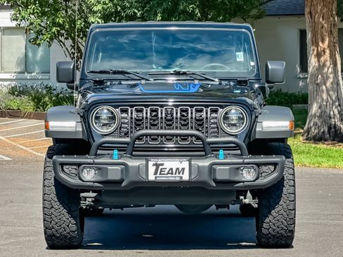 Used 2023 Jeep Wrangler Unlimited Rubicon 4xe AWD/4WD image 10