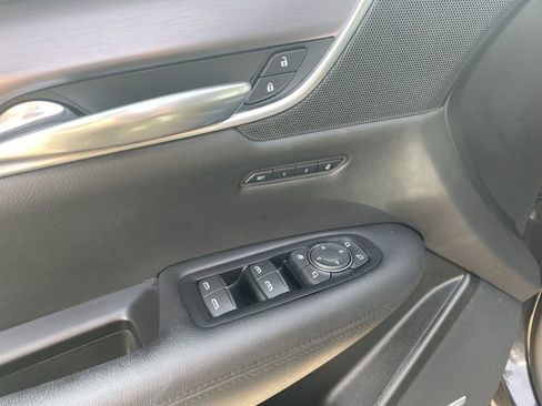Used 2019 Cadillac XT5 Luxury w/ Advanced Security Package image 12