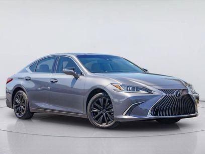 Used 2019 Lexus ES 350 w/ Accessory Package 2