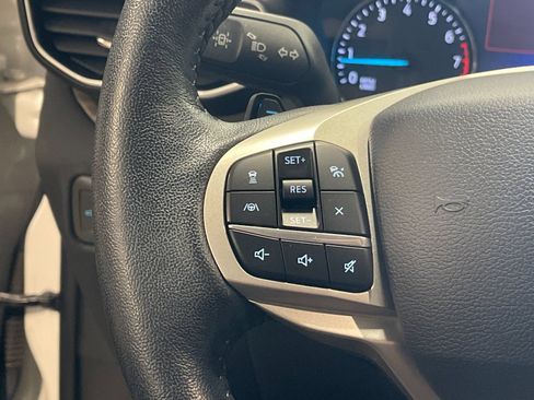 Used 2021 Ford Explorer Limited w/ Equipment Group 301A AWD/4WD image 26