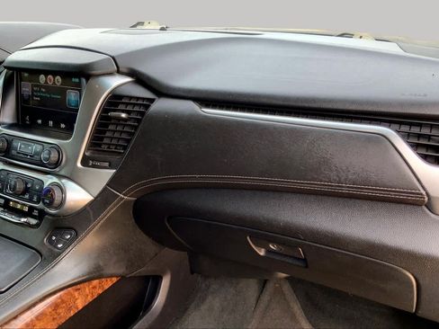 Used 2015 Chevrolet Suburban LTZ AWD/4WD image 16