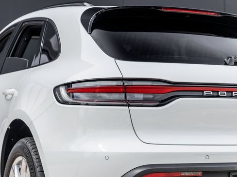 New 2026 Porsche Macan AWD/4WD image 13