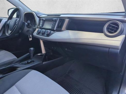 Used 2014 Toyota RAV4 LE FWD image 27