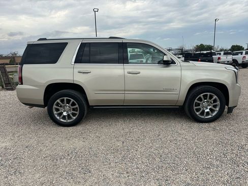Used 2015 GMC Yukon Denali w/ Premium Package image 12