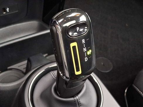 Certified 2024 MINI Cooper SE image 14