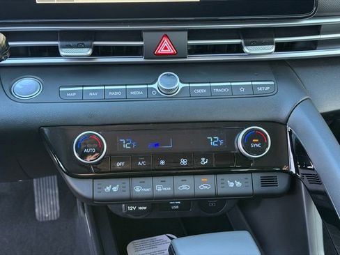 New 2026 Hyundai Elantra Limited image 28