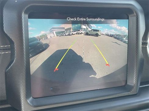 Used 2023 Jeep Wrangler Unlimited Sahara image 4