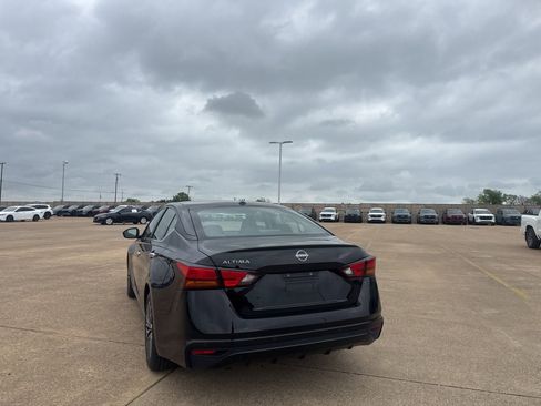 Certified 2025 Nissan Altima 2.5 SV image 17